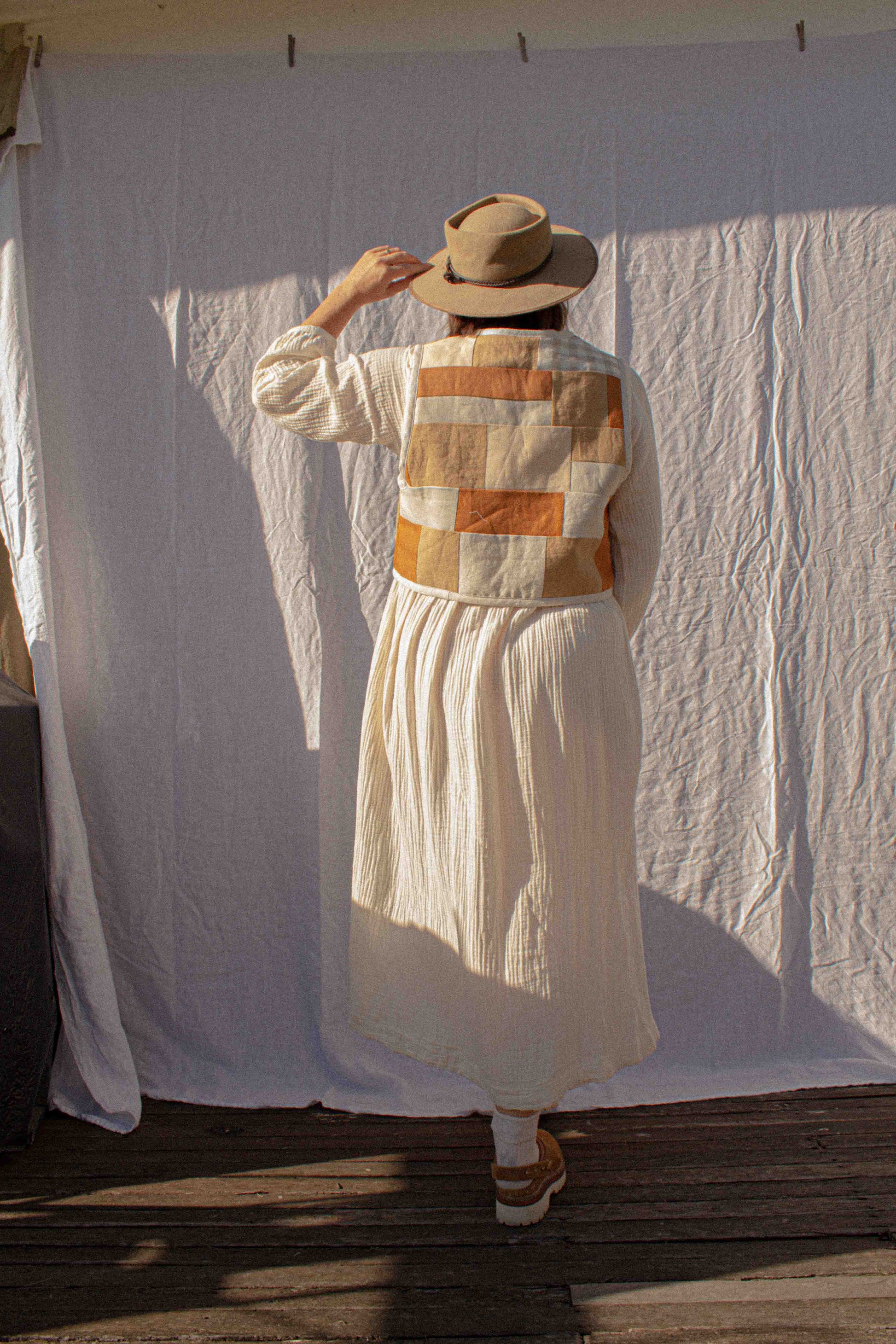 The patchwork vest. - Cinnamon image 7