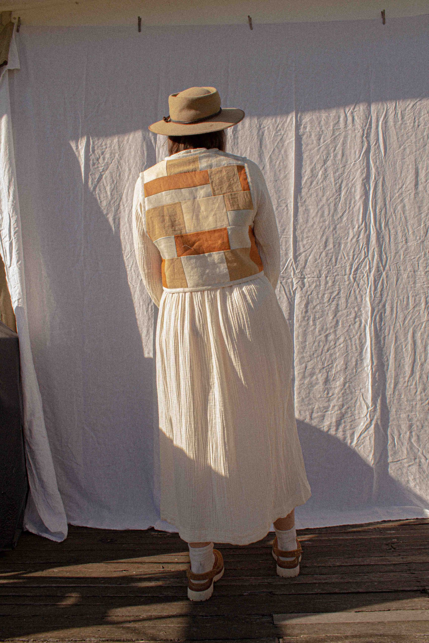 The patchwork vest. - Cinnamon image 4